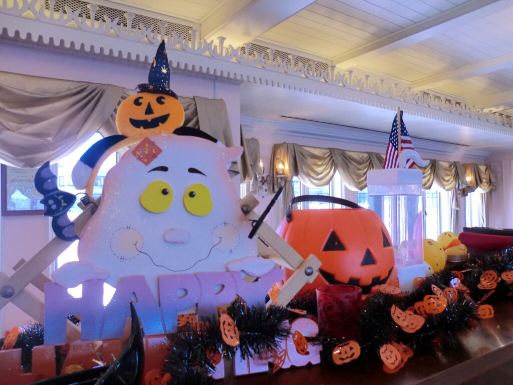 ミシガン船内のハロウィン装飾